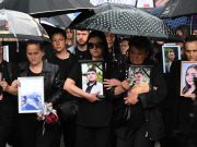 Дали при обдукциите е направена токсиколошка анализа за цијанид и други отровни гасови во телата на починатите деца, прашуваат родителите од Кочани