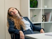 АНКЕТА Ова се најиритантните работи во врска со работата во канцеларија. Кое е најлошо за вас?