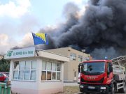 Гори депонија во Мостар, воздухот е многу загаден. Прогласена е вонредна состојба.