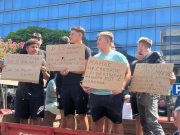 Струмица блокирана од земјоделците, дојдоа со нивните деца – бараат реални откупни цени за пиперката „ајварка“